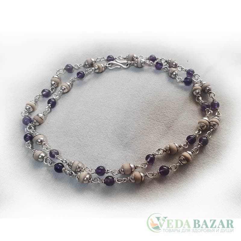 Кантхималы туласи + гранат с серебром 1 ряд (Tulasi + Garnet Silver), 4 мм, Индия фото