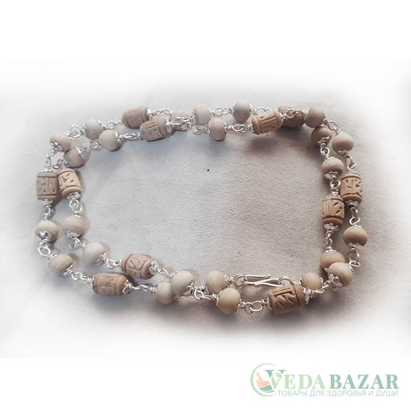 Кантхималы туласи с серебром надпись Радха 1 ряд (Tulasi Silver Radha), 6 мм, Индия фото